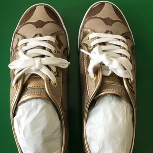 Coach shoes